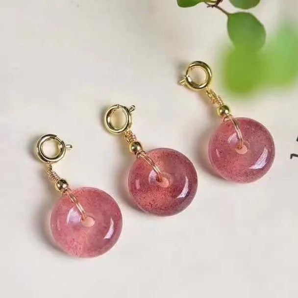 Natural strawberry crystal pendant safe buckle crystal accessories jewelry factory live delivery CB2111022 