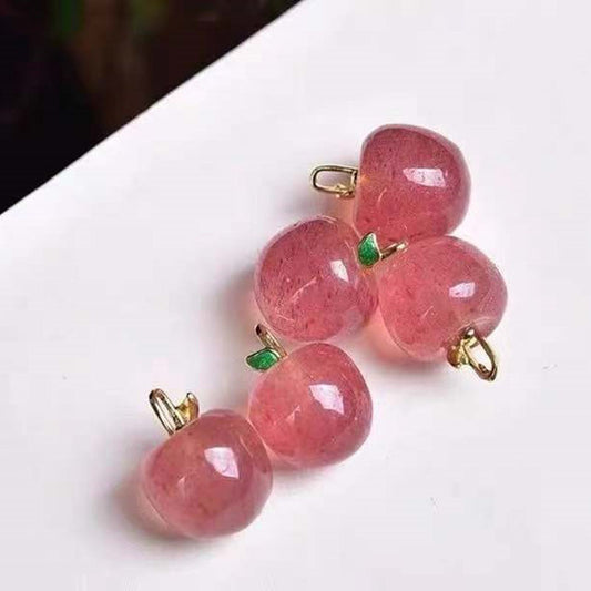 Strawberry crystal small apple pendant pigeon blood red starlight love stone crystal jewelry trickle CB2112720 