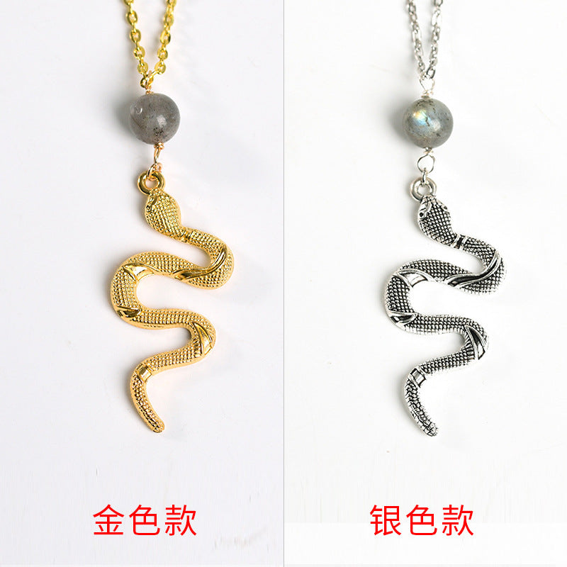 European and American popular jewelry snake crystal necklace personality fashion retro snake pendant sweater chain for women 