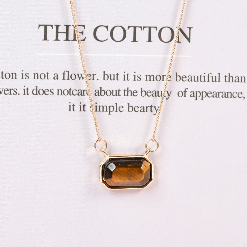 Octagonal natural crystal stone necklace ins niche design high-end Japanese and Korean clavicle chain light luxury simple accessories 