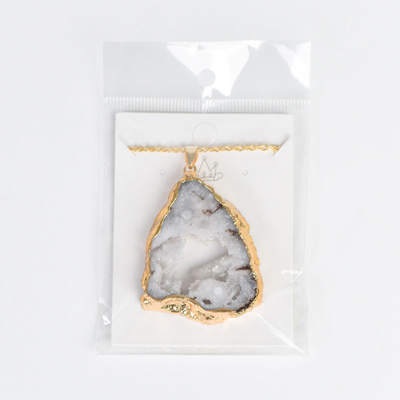 Exquisite and simple natural agate geode gold-plated pendant irregular crystal necklace jewelry accessories 