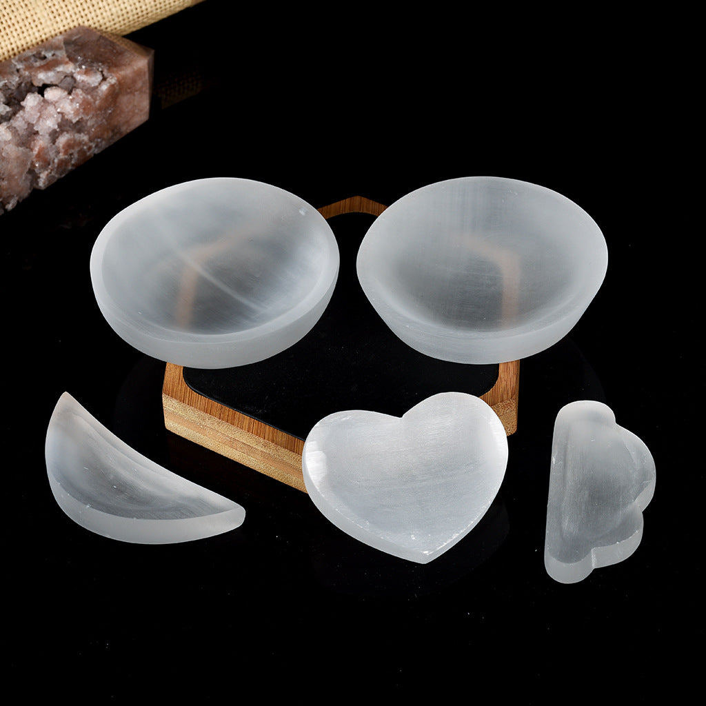 Manufacturer's natural Moroccan white gypsum bowl, heart-shaped crystal rough stone, creative home desktop decoration 