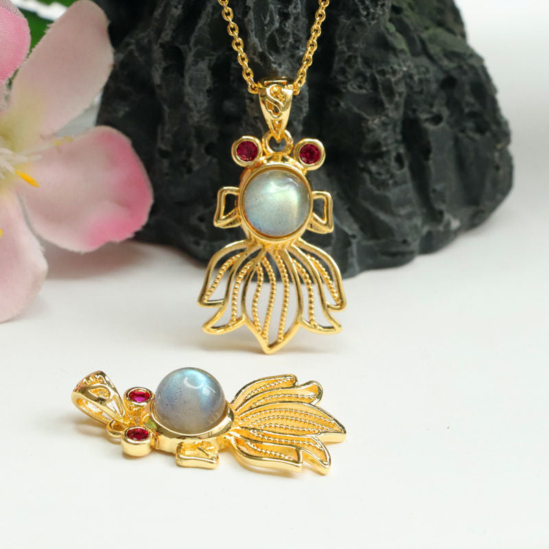 Moonstone goldfish pendant gray moonlight koi necklace ins fashion crystal jewelry for women CB2112714 